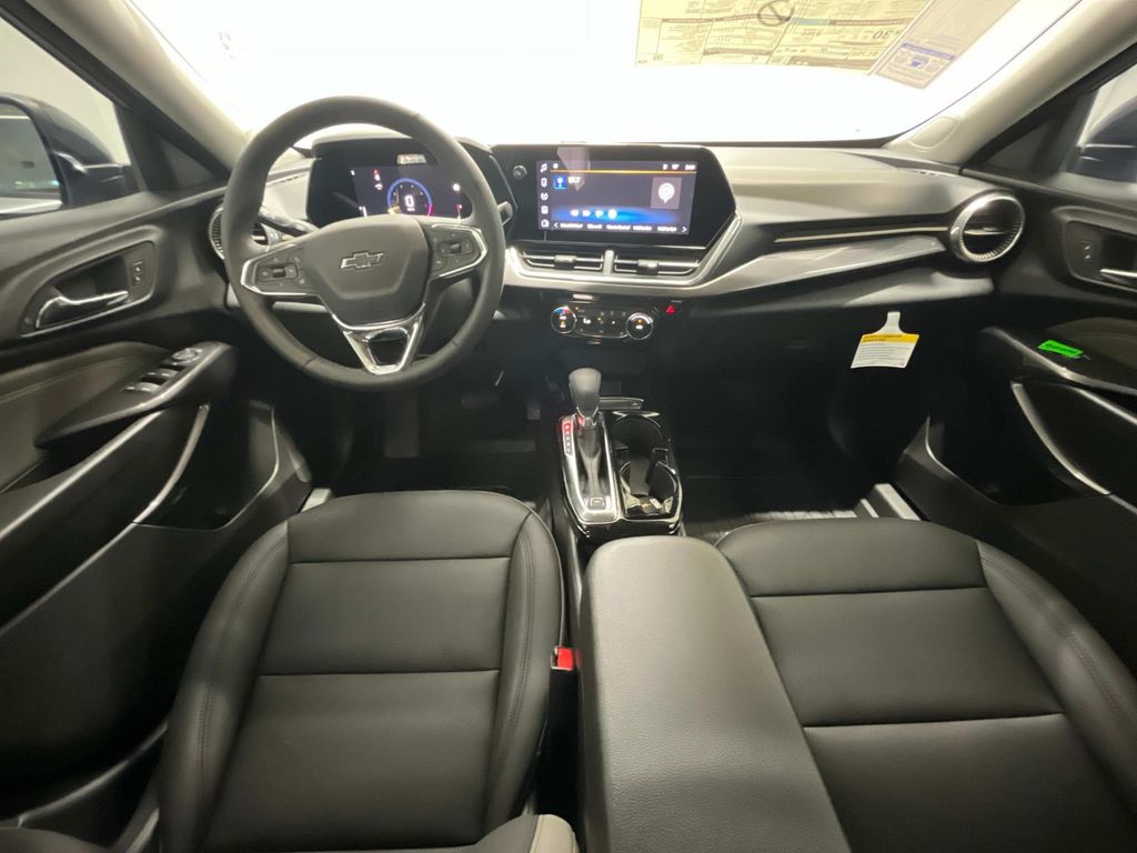 new 2025 Chevrolet Trax car, priced at $26,955