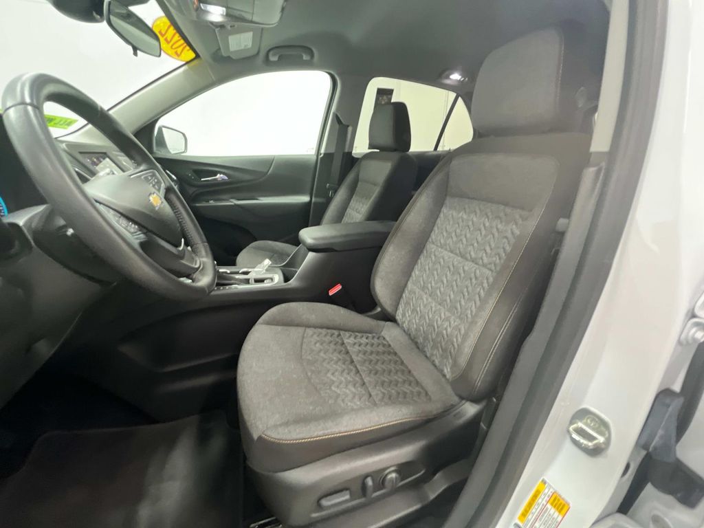 used 2022 Chevrolet Equinox car, priced at $25,989