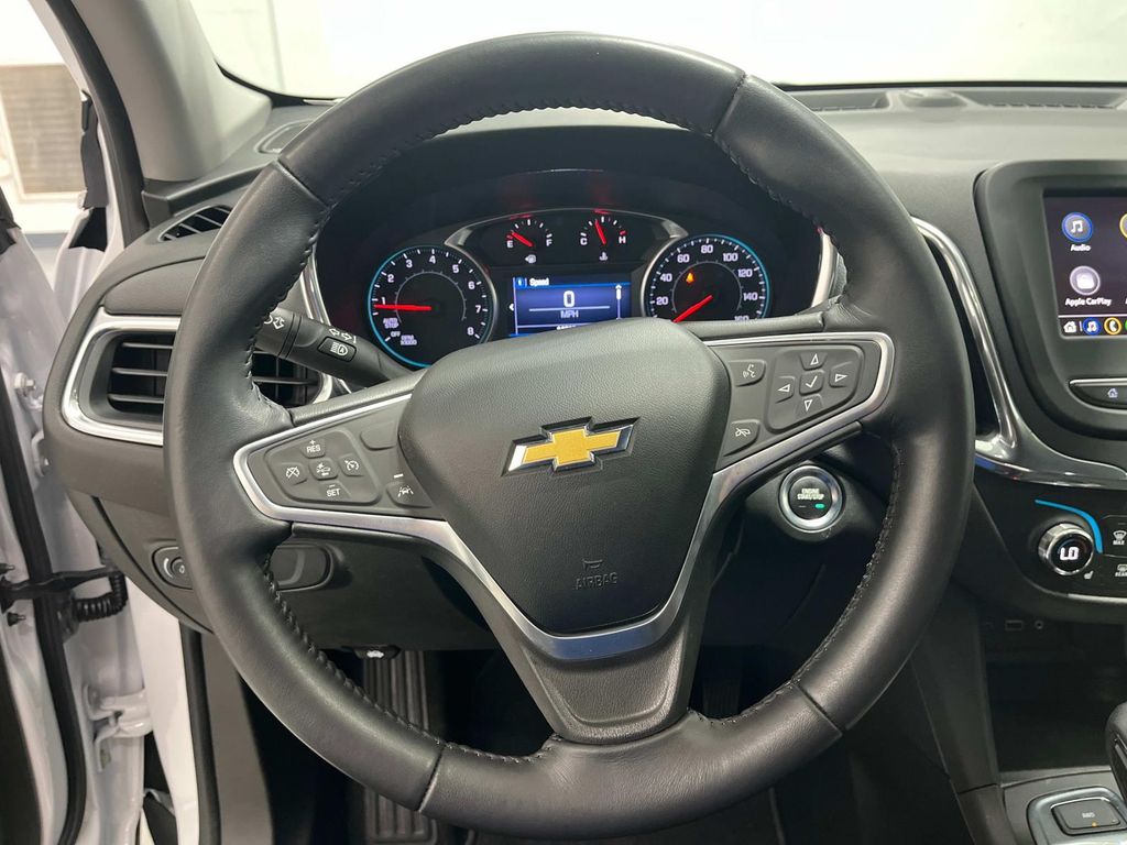 used 2022 Chevrolet Equinox car, priced at $25,989