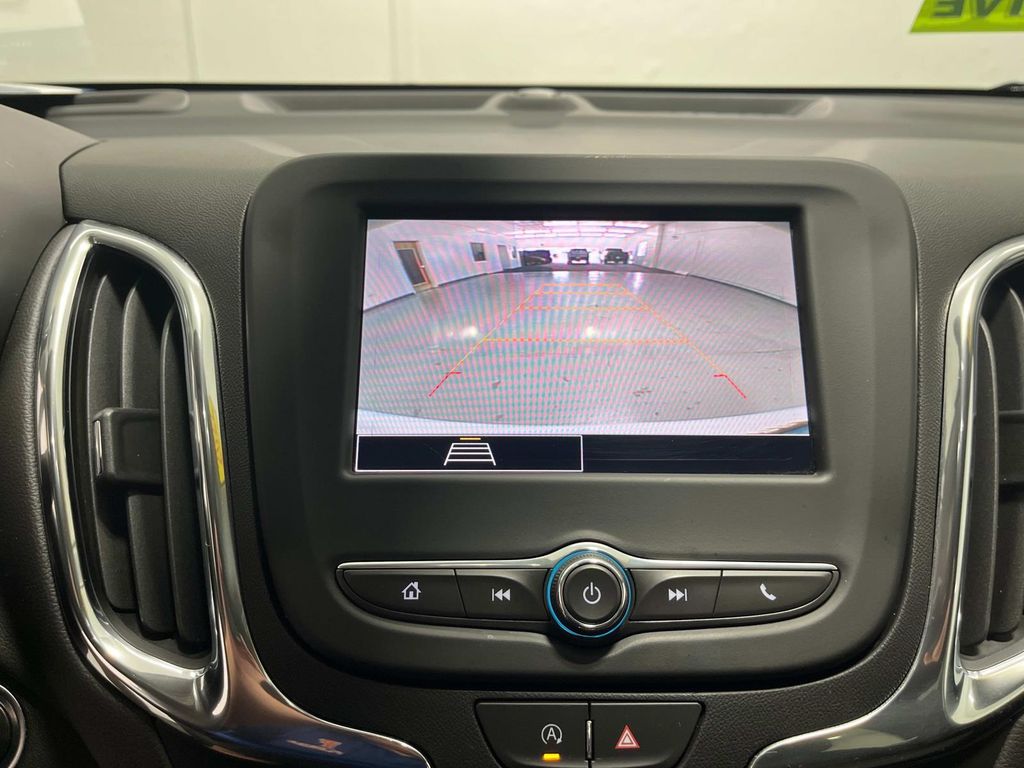 used 2022 Chevrolet Equinox car, priced at $25,989