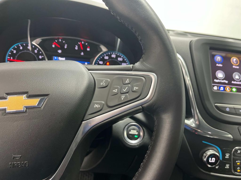 used 2022 Chevrolet Equinox car, priced at $25,989