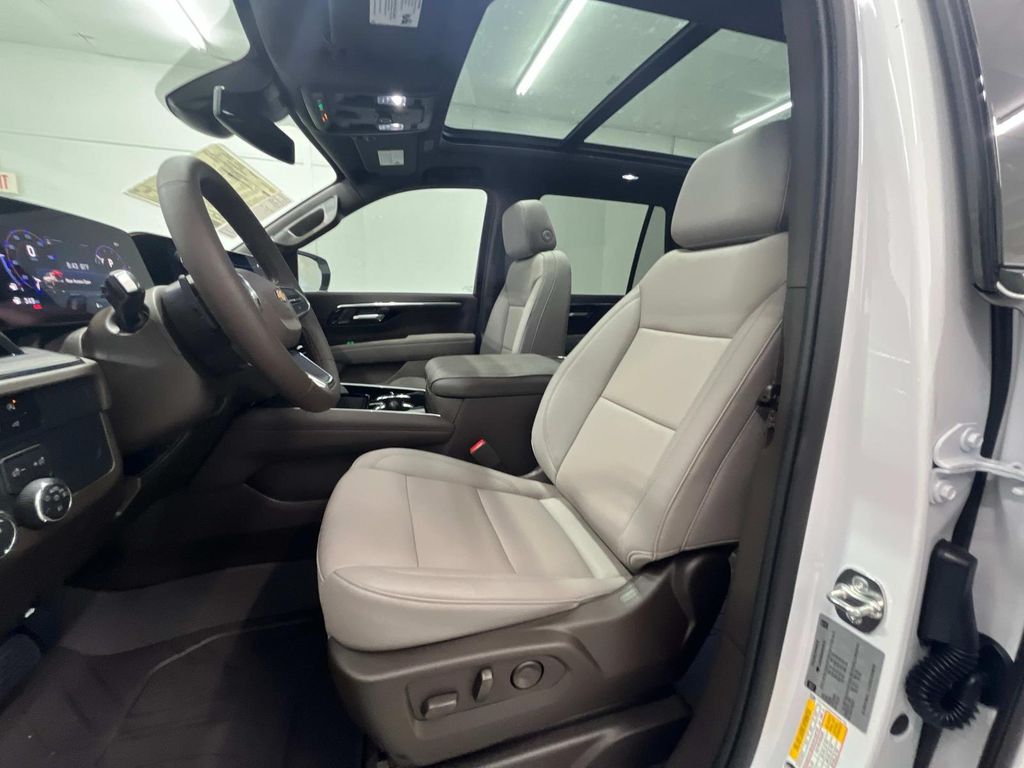 new 2025 Chevrolet Tahoe car, priced at $67,797