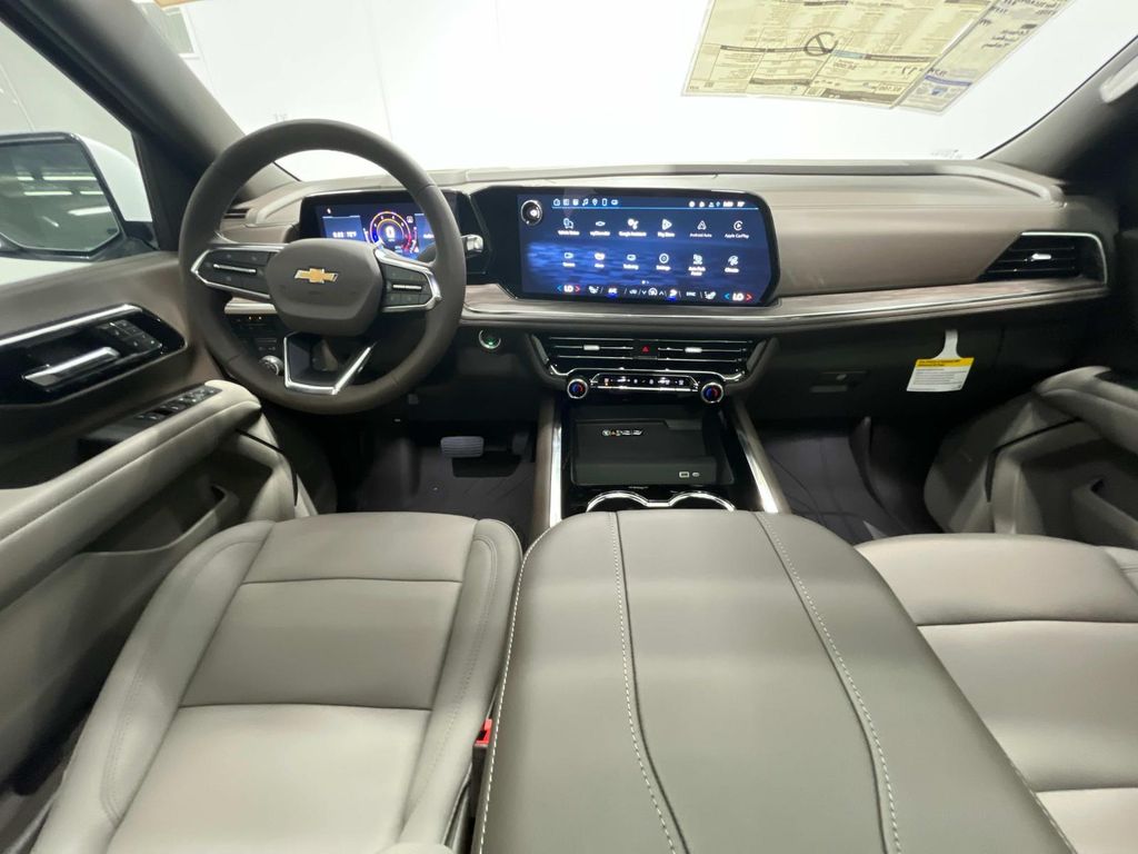 new 2025 Chevrolet Suburban car, priced at $69,999