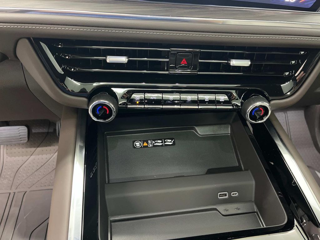 new 2025 Chevrolet Suburban car, priced at $69,999