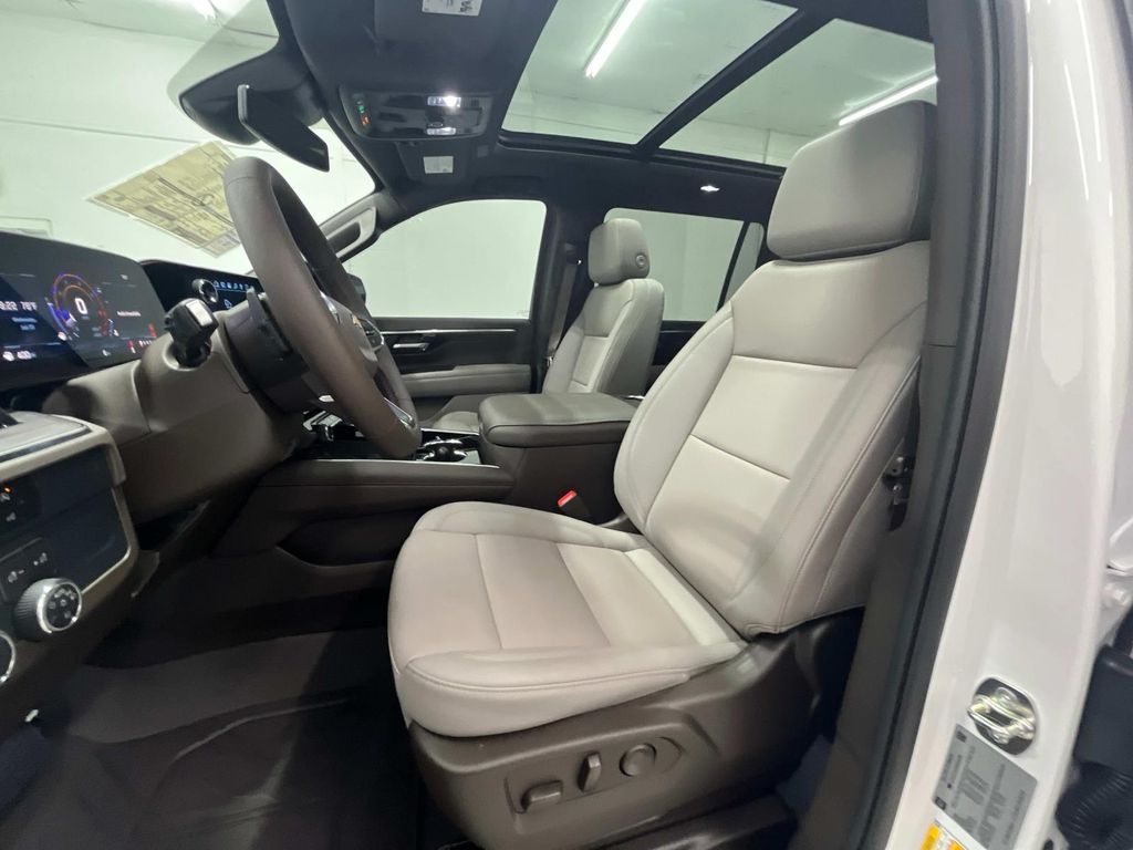 new 2025 Chevrolet Suburban car, priced at $69,999