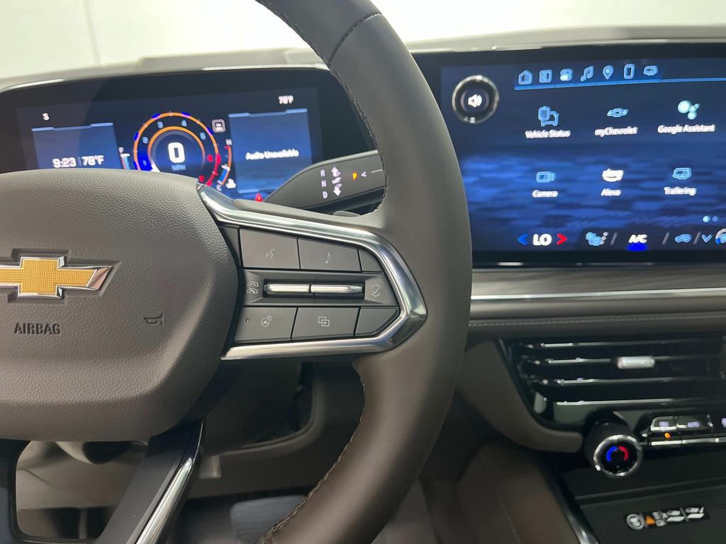 new 2025 Chevrolet Suburban car, priced at $69,999