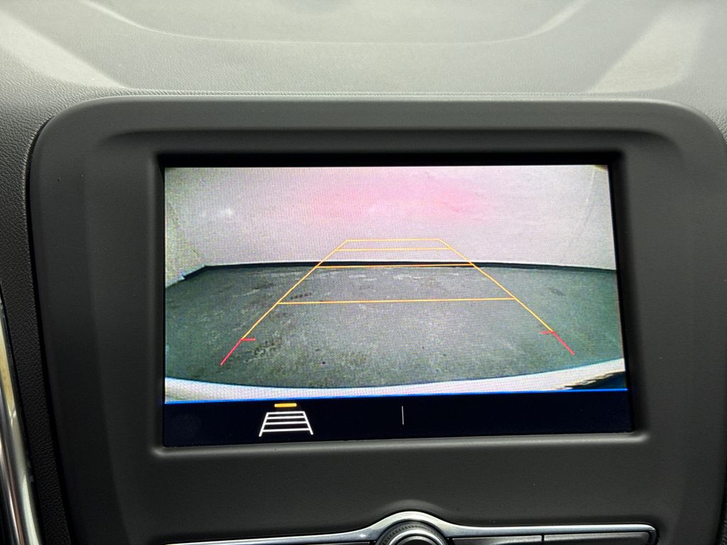 used 2021 Chevrolet Equinox car, priced at $21,989