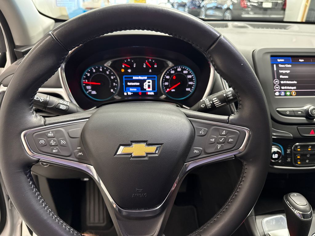 used 2021 Chevrolet Equinox car, priced at $21,989