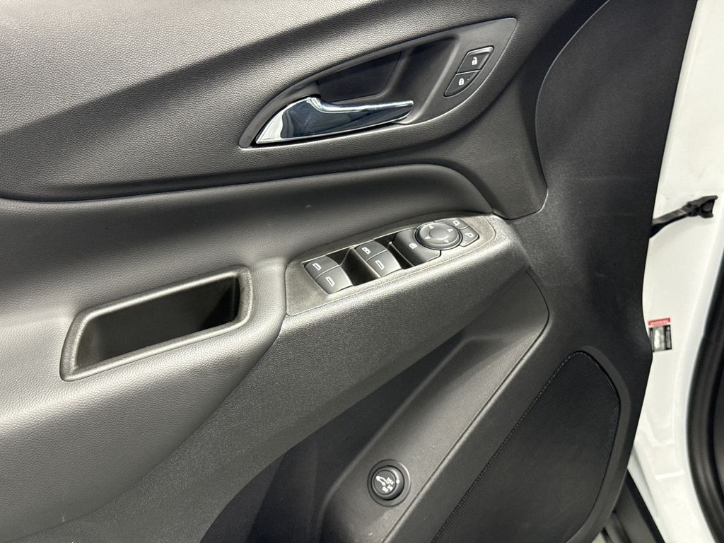 used 2021 Chevrolet Equinox car, priced at $21,989