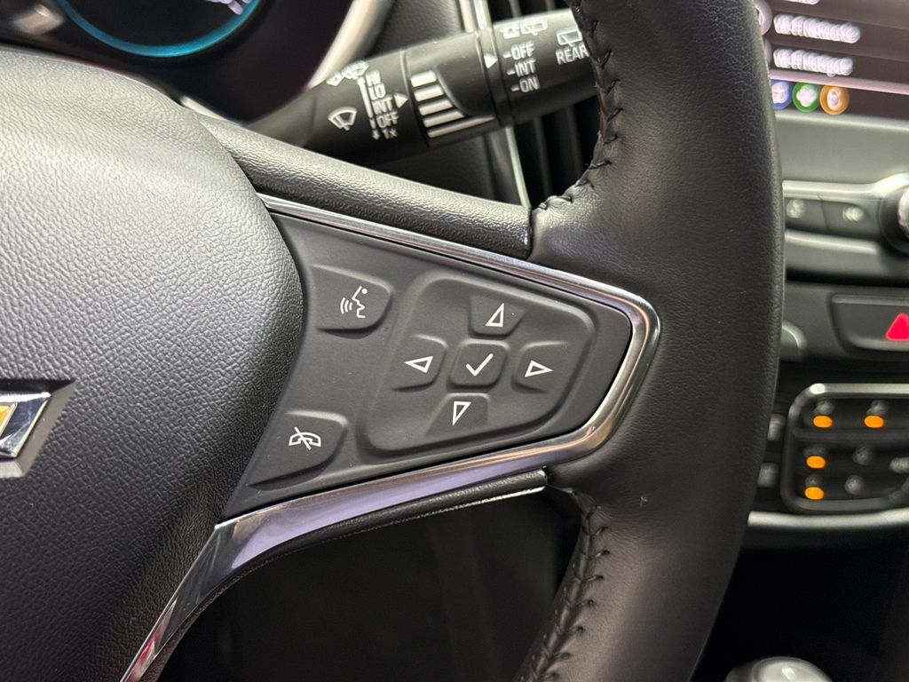 used 2021 Chevrolet Equinox car, priced at $21,989