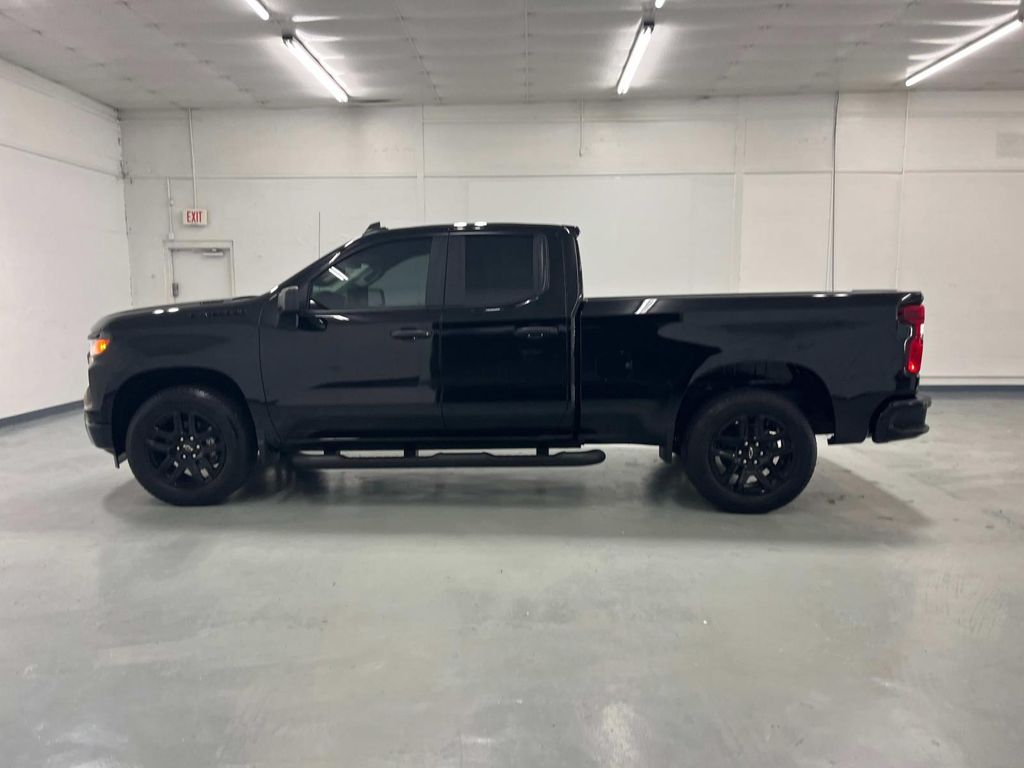 new 2025 Chevrolet Silverado car, priced at $42,498