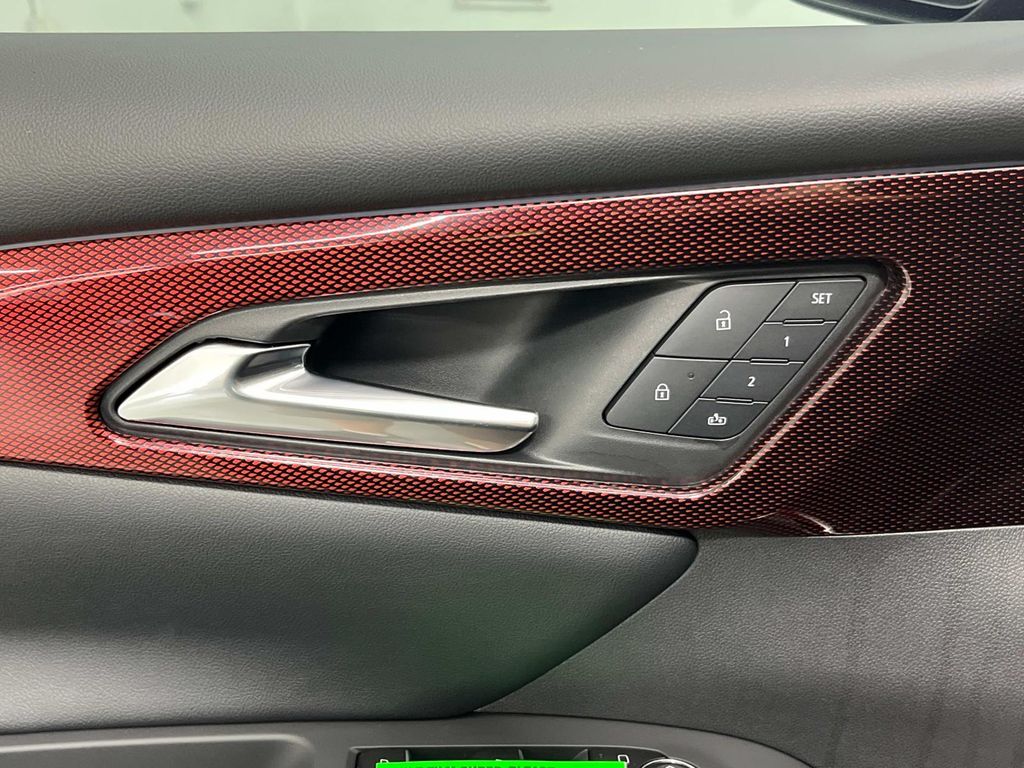 new 2026 Chevrolet Traverse car, priced at $59,936