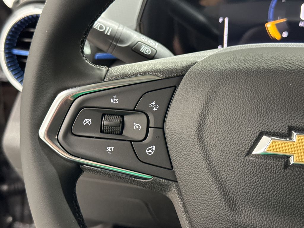 new 2025 Chevrolet Trax car, priced at $24,936