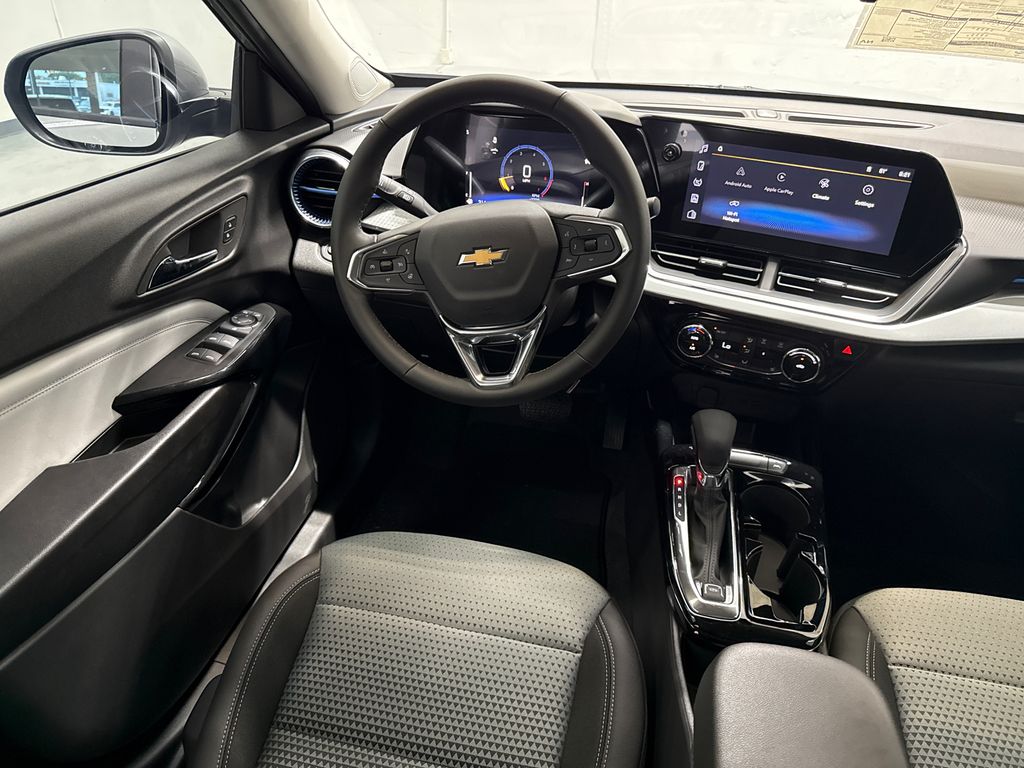 new 2025 Chevrolet Trax car, priced at $24,936