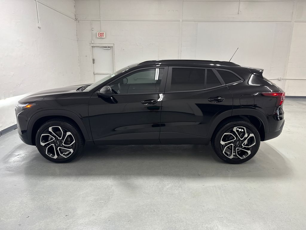 new 2025 Chevrolet Trax car, priced at $26,958