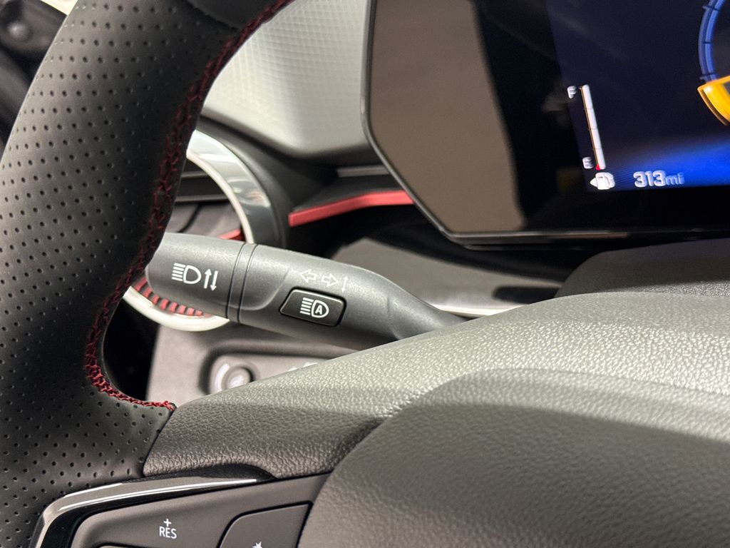 new 2025 Chevrolet Trax car, priced at $26,958
