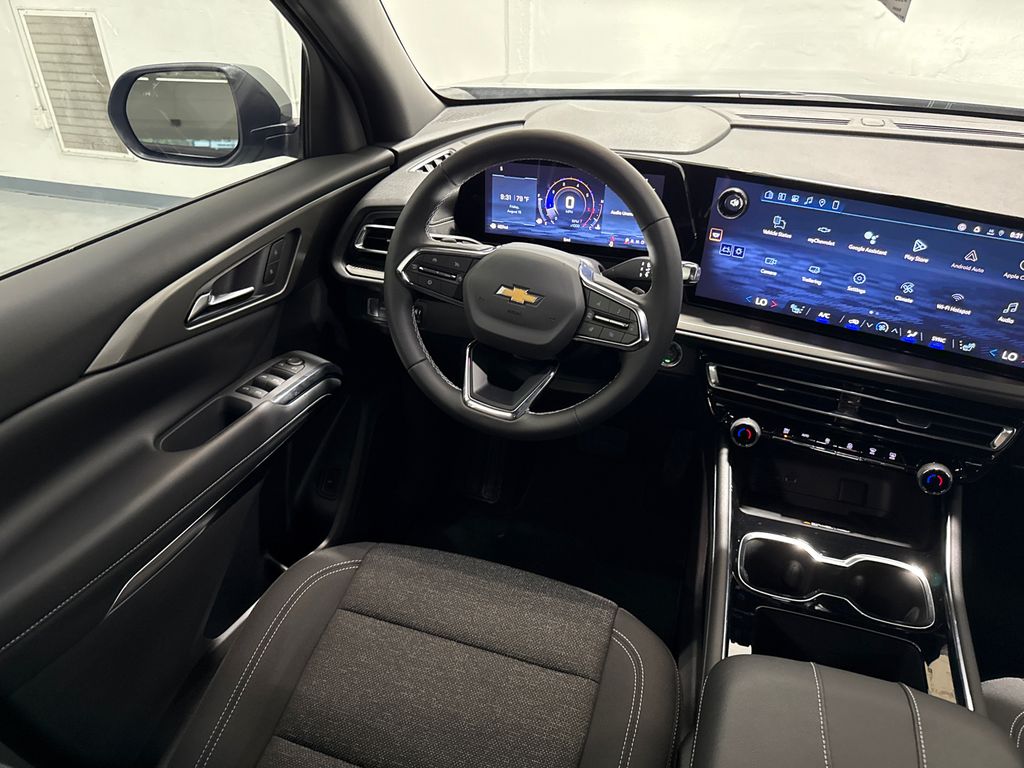new 2026 Chevrolet Traverse car, priced at $41,720
