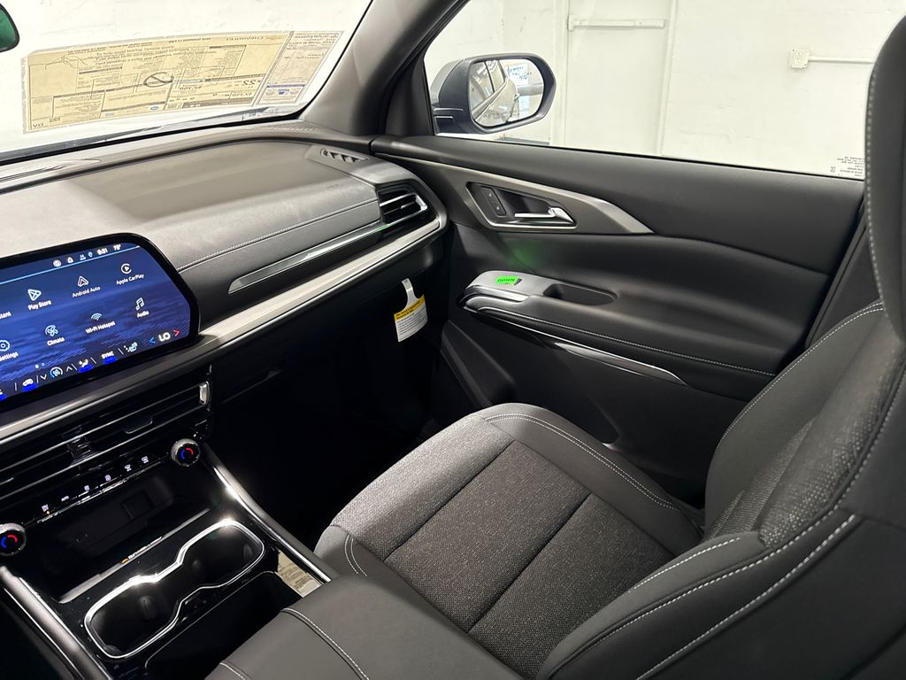 new 2026 Chevrolet Traverse car, priced at $41,720