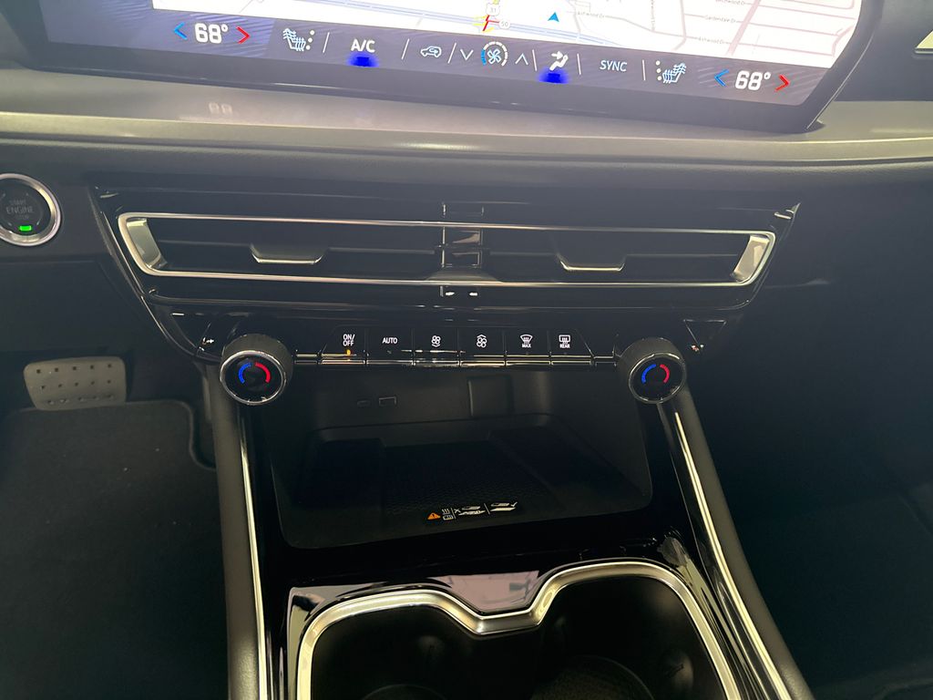 new 2026 Chevrolet Traverse car, priced at $43,215