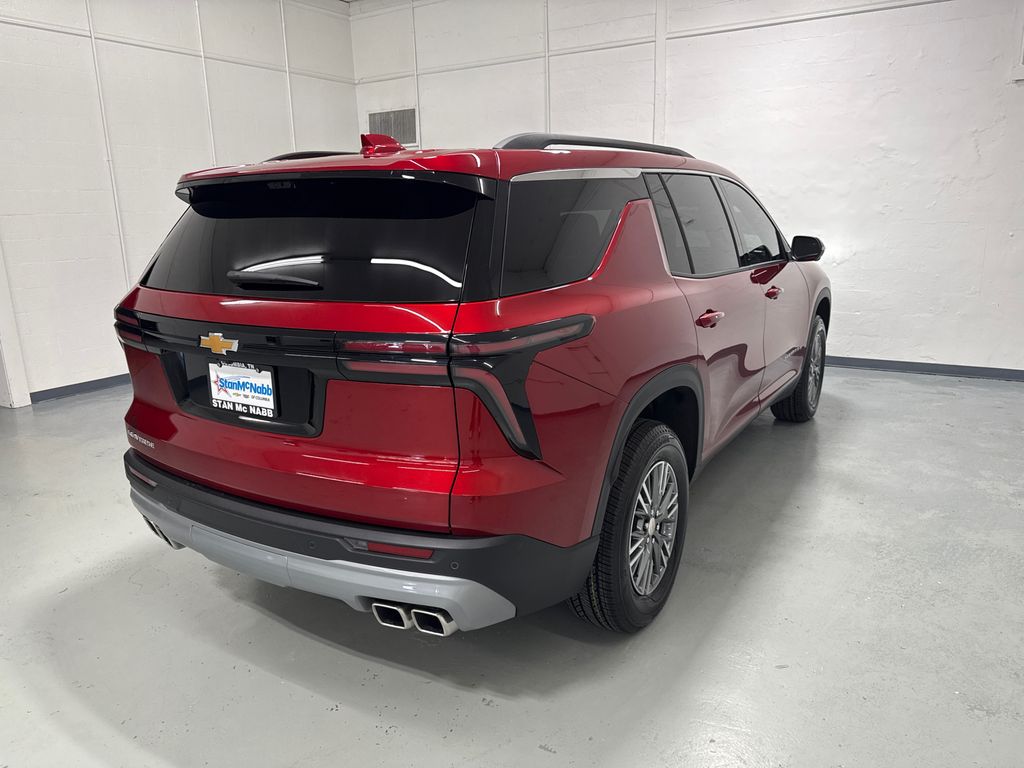 new 2026 Chevrolet Traverse car, priced at $43,215