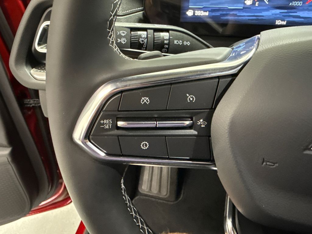 new 2026 Chevrolet Traverse car, priced at $43,215