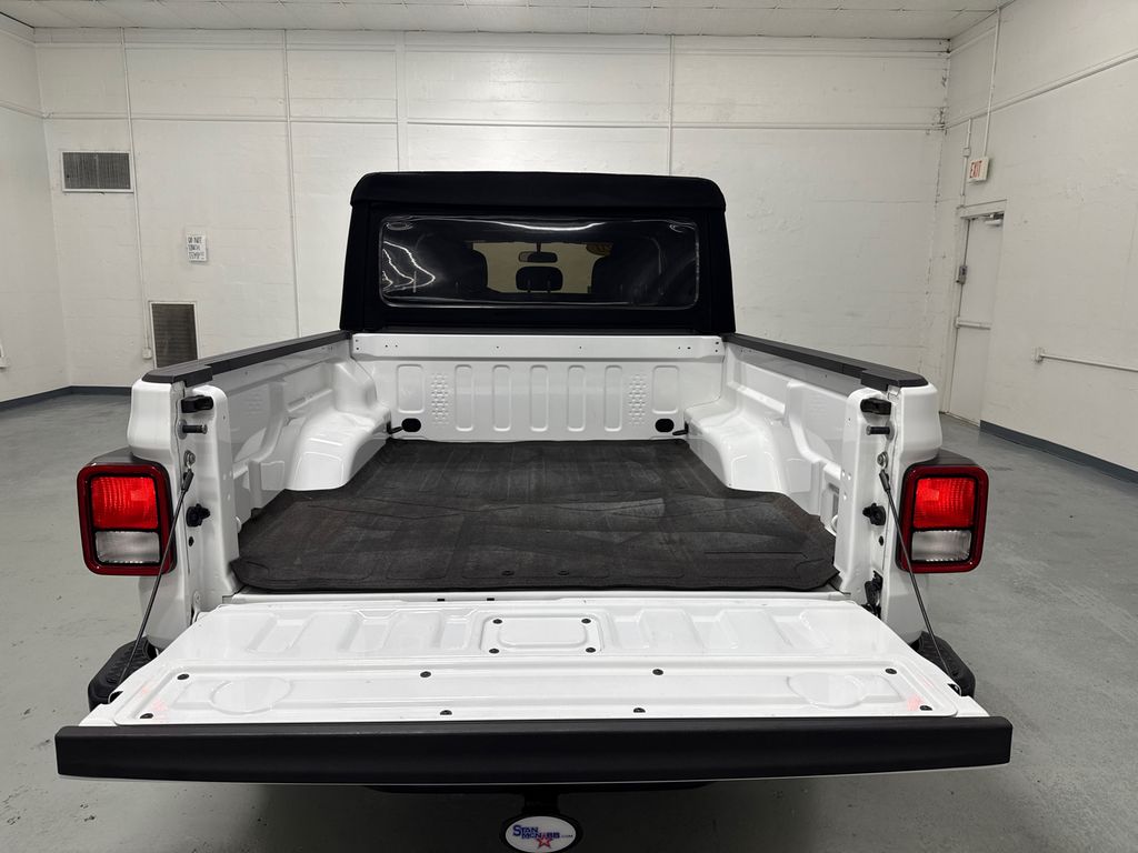 used 2020 Jeep Gladiator car, priced at $29,999