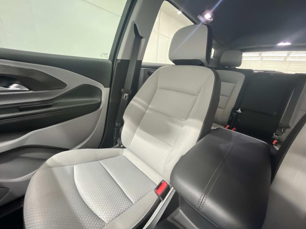 used 2024 GMC Terrain car, priced at $25,989