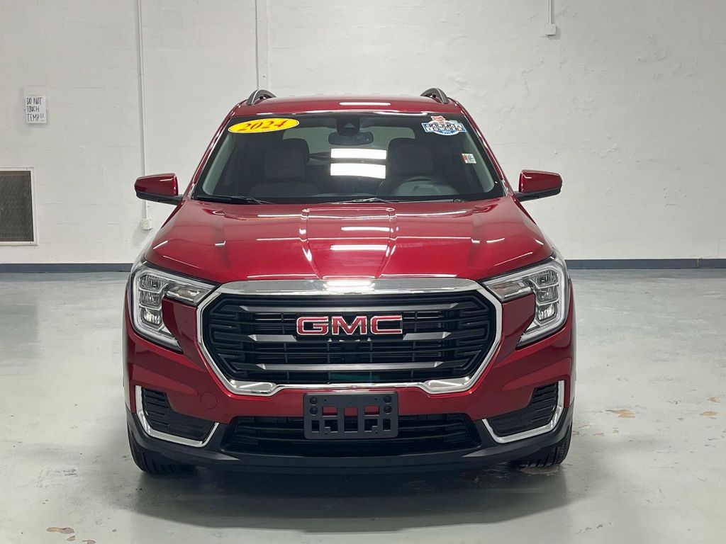 used 2024 GMC Terrain car, priced at $25,989