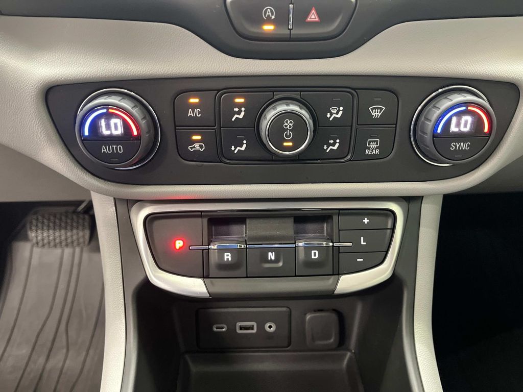 used 2024 GMC Terrain car, priced at $25,989