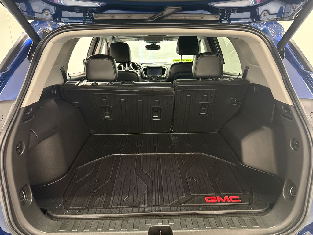 used 2022 GMC Terrain car, priced at $25,989