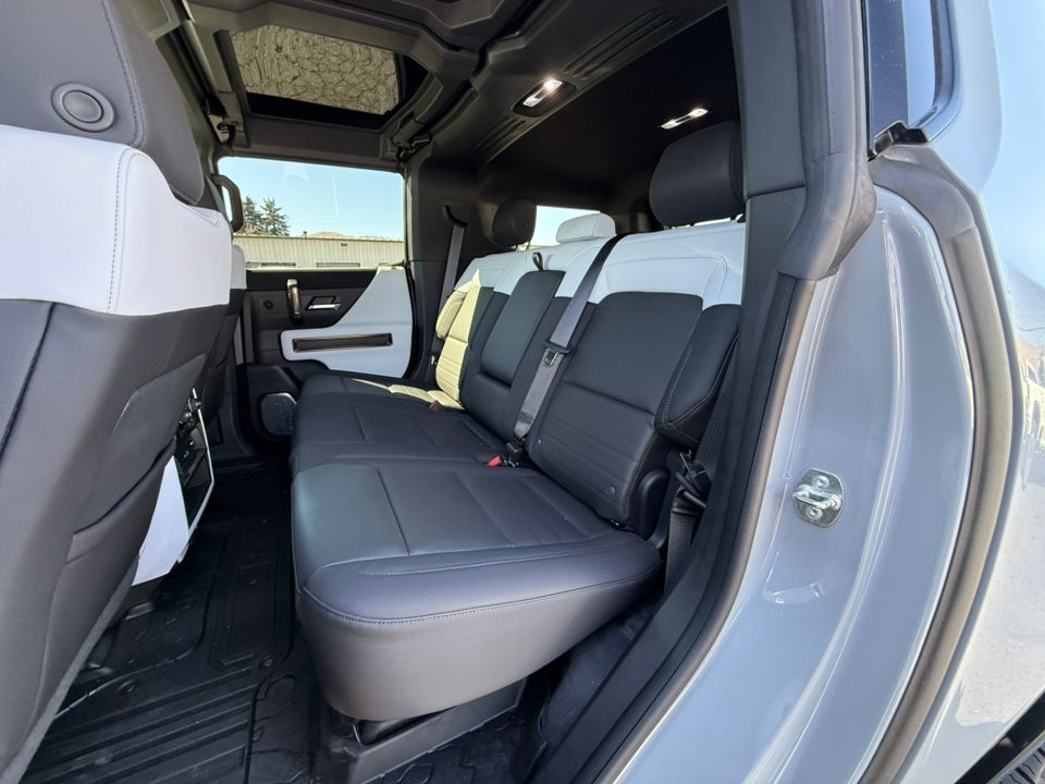 new 2024 GMC Hummer EV SUV car