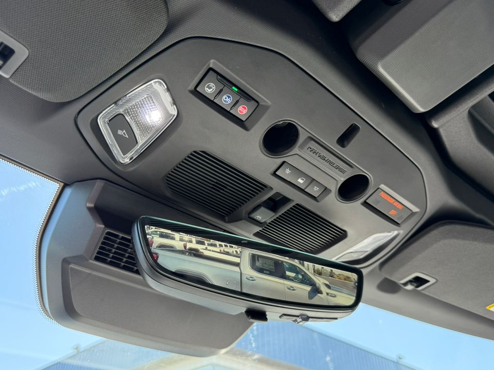 new 2024 GMC Hummer EV SUV car