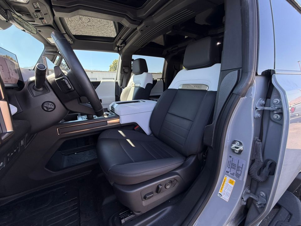 new 2024 GMC Hummer EV SUV car