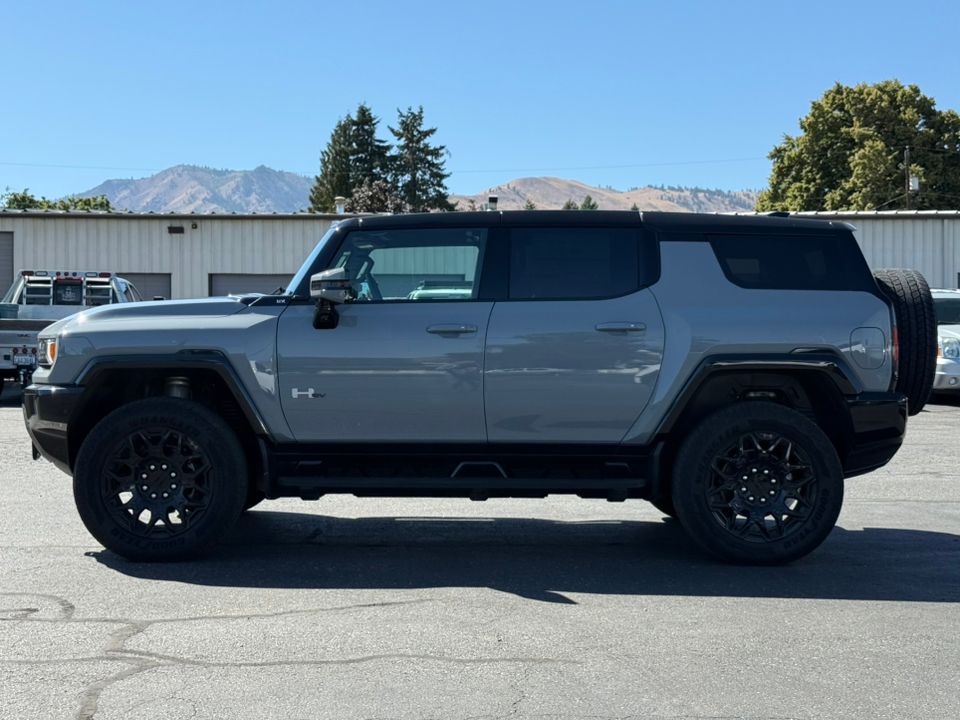 new 2024 GMC Hummer EV SUV car