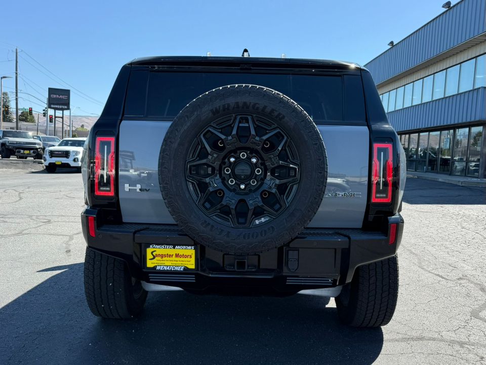 new 2024 GMC Hummer EV SUV car