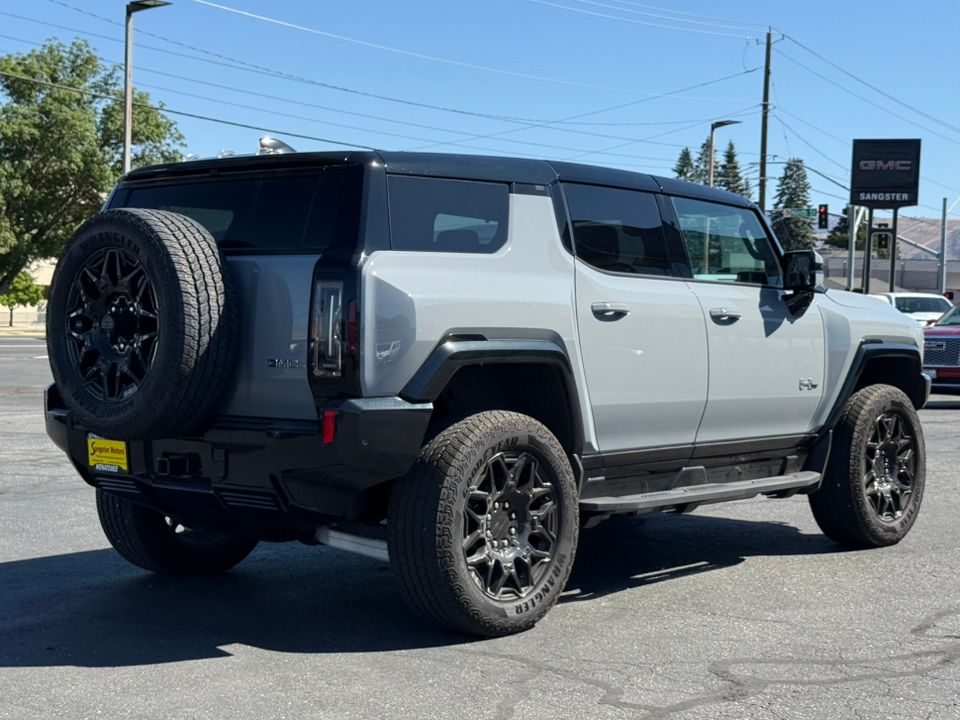 new 2024 GMC Hummer EV SUV car