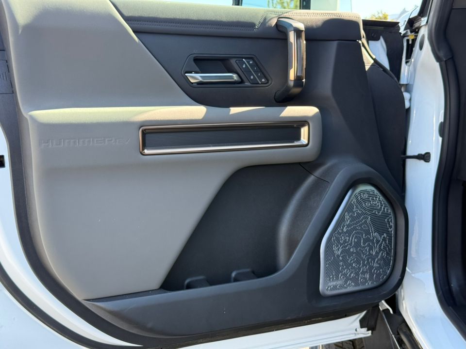 new 2025 GMC Hummer EV Pickup car