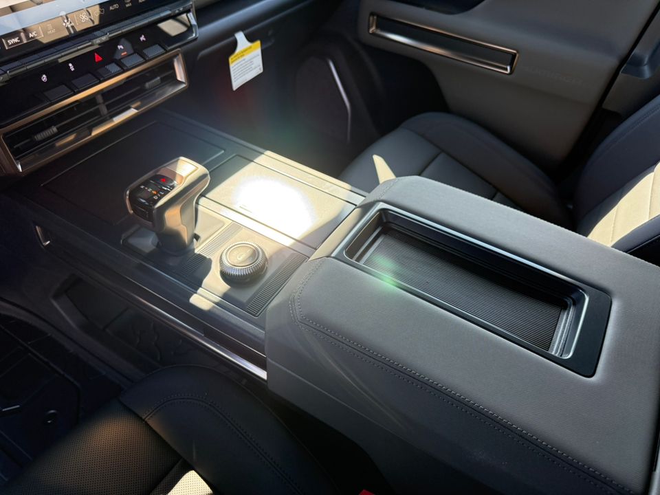 new 2025 GMC Hummer EV Pickup car