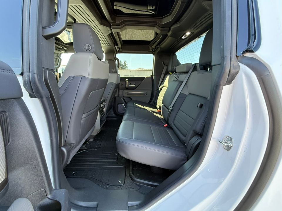 new 2025 GMC Hummer EV Pickup car