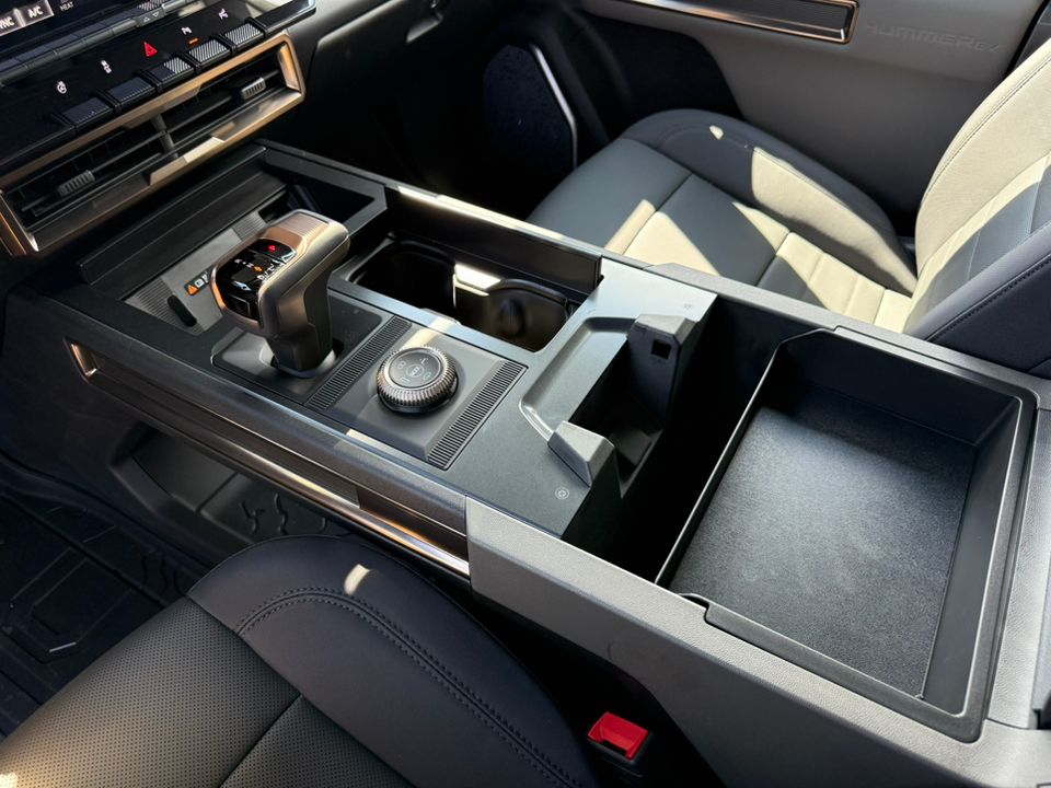 new 2025 GMC Hummer EV SUV car