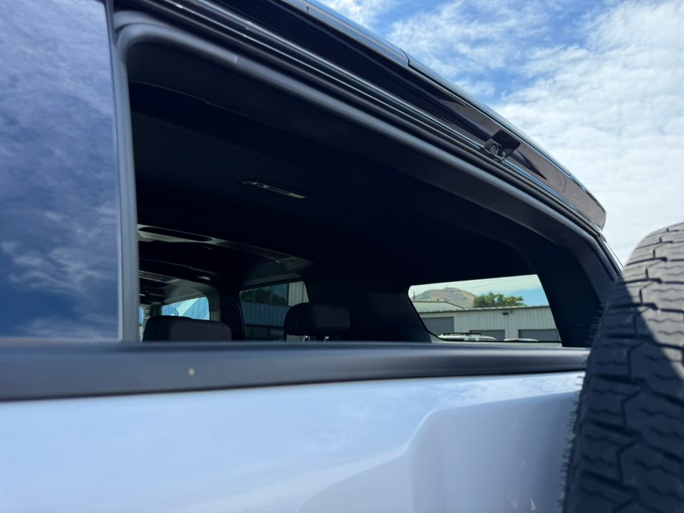 new 2025 GMC Hummer EV SUV car