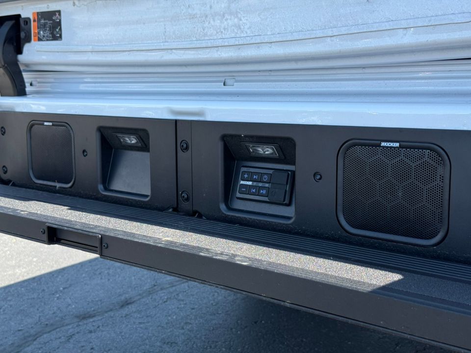 new 2025 GMC Sierra car