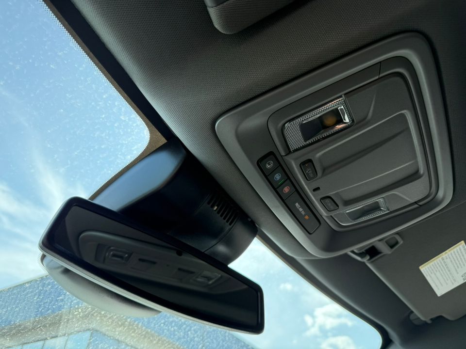 new 2025 GMC Sierra car