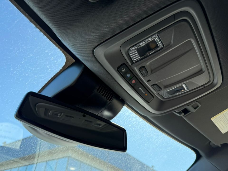 new 2025 GMC Sierra car