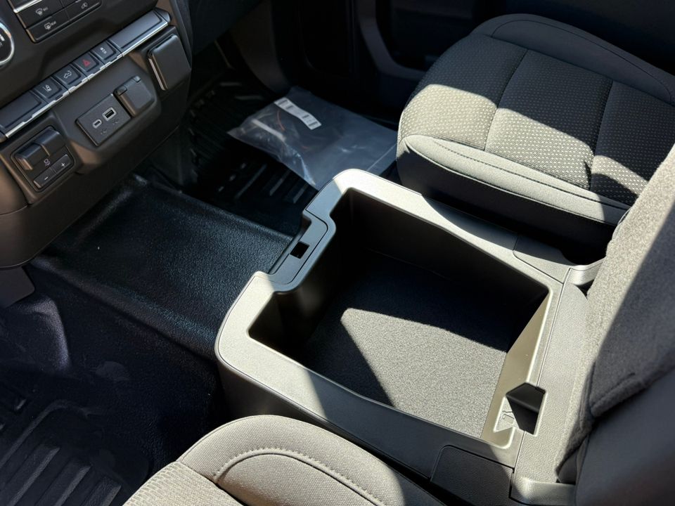 new 2025 GMC Sierra car