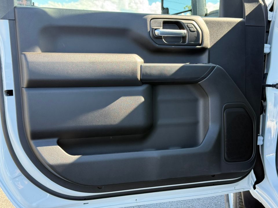 new 2025 GMC Sierra car