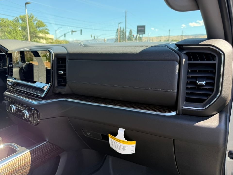 new 2025 GMC Sierra car