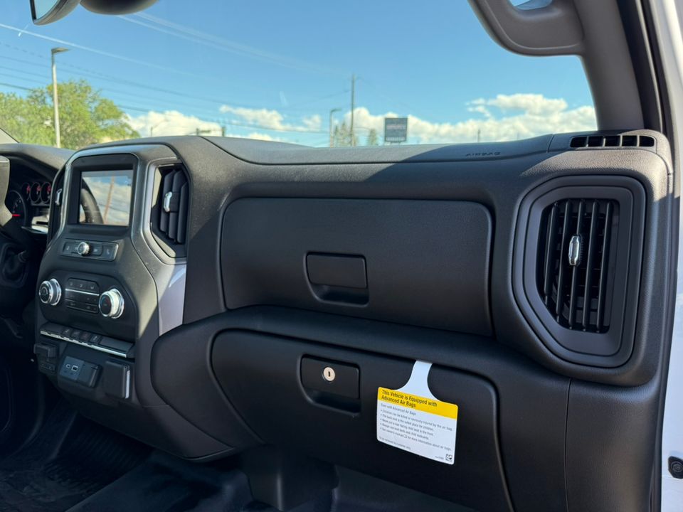 new 2025 GMC Sierra car