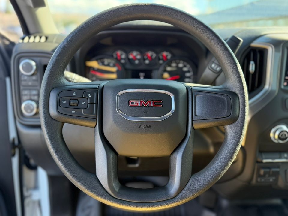 new 2025 GMC Sierra car