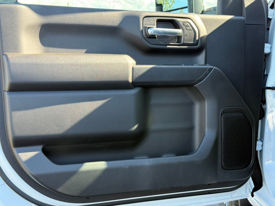 new 2025 GMC Sierra car